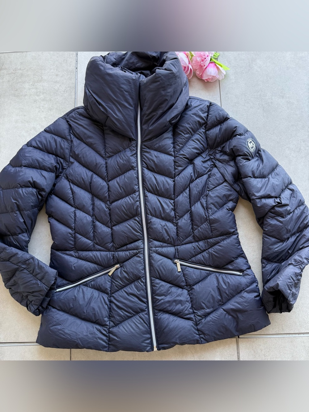Michael kors Puffer Jacket Hoodie Medium Navy Blue logo lightweight pockets